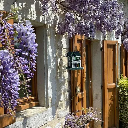 La Maison Des Commis Morestel Exterior photo